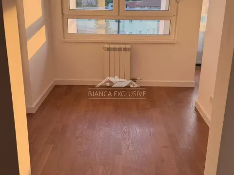 Prodaja, trosoban stan, 66m², Zemun Gornji Grad, Zemun Sve Podlokacije - image 7