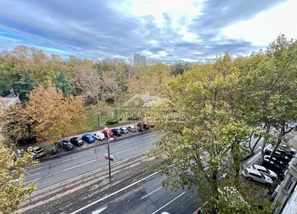 Sale, four bedroom apartment, 111m², Vračar Sve Podlokacije, Beograd