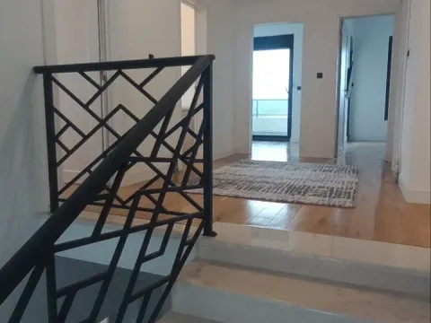 Sale, house, 270m², Gornja Gorica, Podgorica - image 10