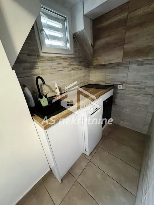 Izdavanje, dvosoban stan, 55m², Novi Beograd Sve Podlokacije, Beograd