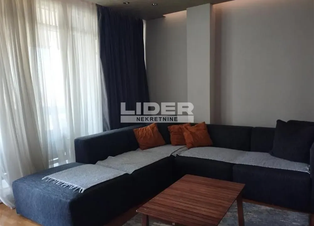 Prodaja, trosoban stan, 84m², Kluz, Zvezdara Sve Podlokacije