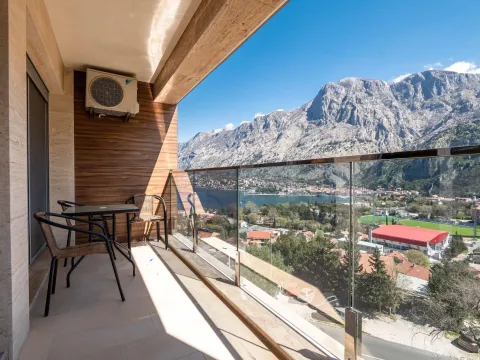 Sale, three bedroom apartment, 132m², Škaljari, Kotor - image 15