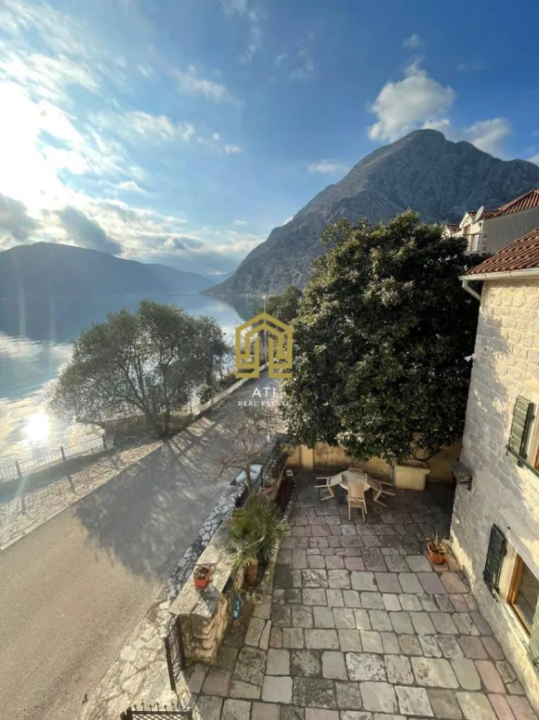 Prodaja, kuća, 180m², Orahovac, Kotor