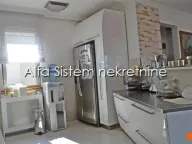 Izdavanje, stan, 230m², Čubura, Beograd - image 8