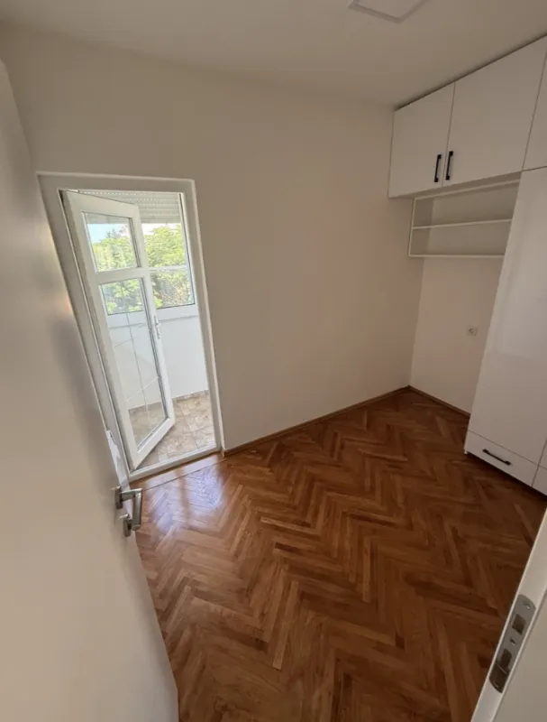 Sale, two bedroom apartment, 52m², Tivat, Crna Gora