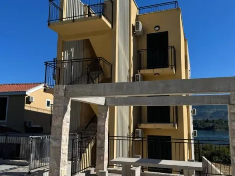 Sale, three bedroom apartment, 100m², Đuraševići, Tivat