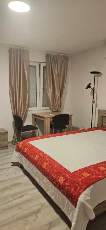Izdavanje, kuća, 28m², Šušanj, Bar