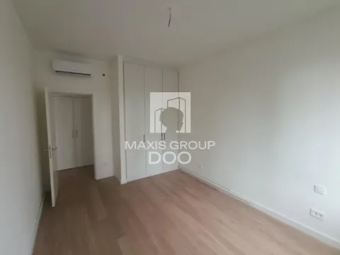 Izdavanje, dvosoban stan, 83m², Savski Venac, Beograd - image 12