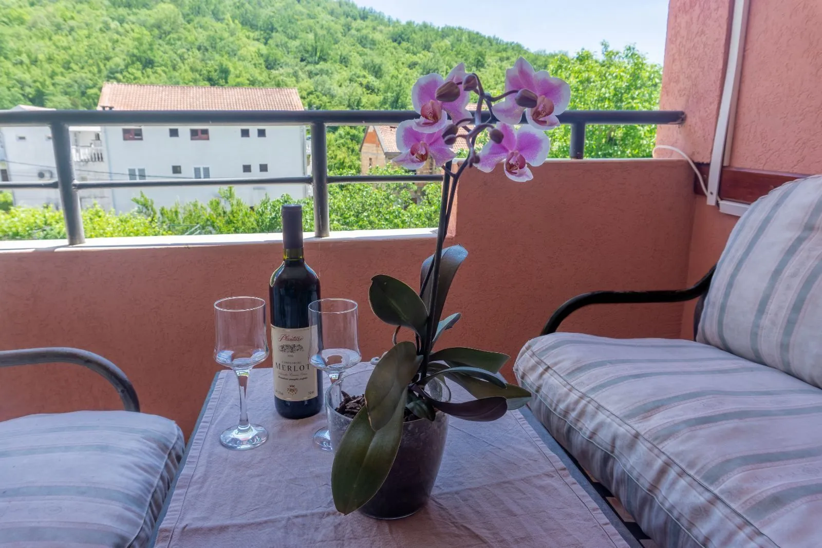 Prodaja, kuća, 700m², Lastva Grbaljska, Kotor