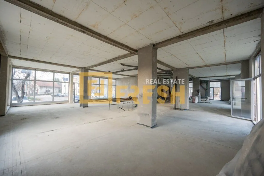 Sale, office space, 260m², Cetinje, Crna Gora