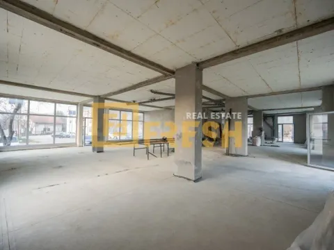 Sale, office space, 260m², Cetinje, Crna Gora - image 2