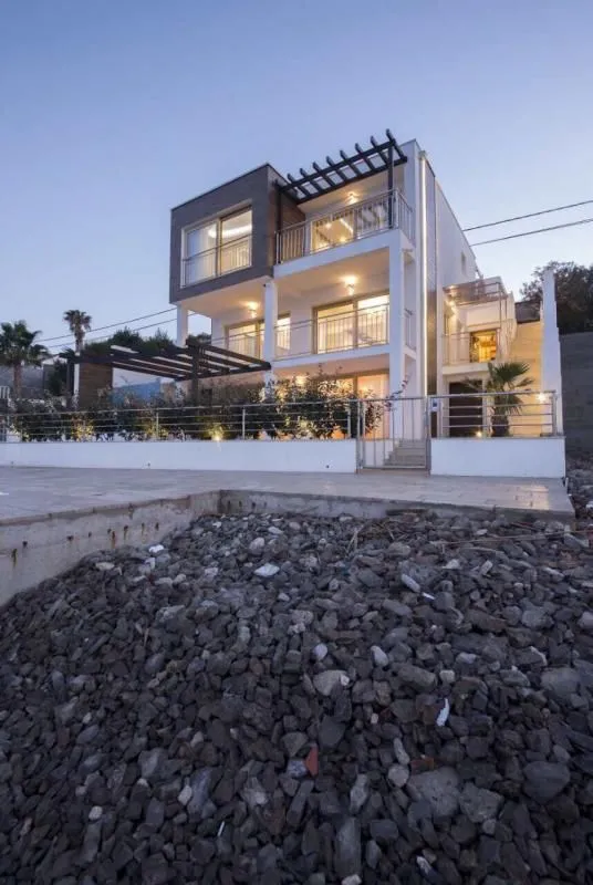 Sale, house, 350m², Krašići, Tivat