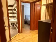 Izdavanje, dvosoban stan, 100m2, Centar, Podgorica