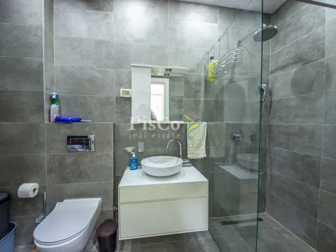 Izdavanje, dvosoban stan, 78m², Centar, Podgorica - image 4