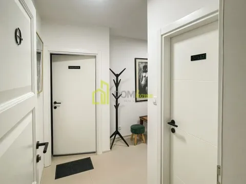 Izdavanje, poslovni prostor, 60m², Centar, Podgorica - image 3