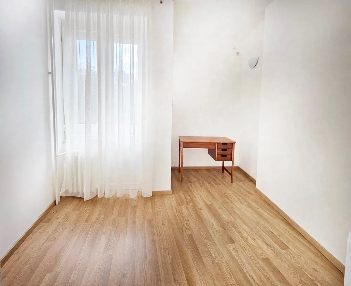 Rent, two bedroom apartment, 45m², Profesorska Kolonija, Palilula Sve Podlokacije