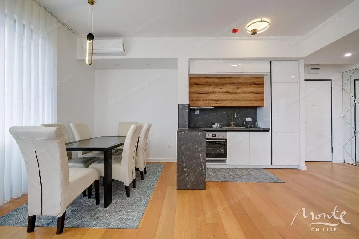 Prodaja, jednosoban stan, 67m², Bečići, Budva