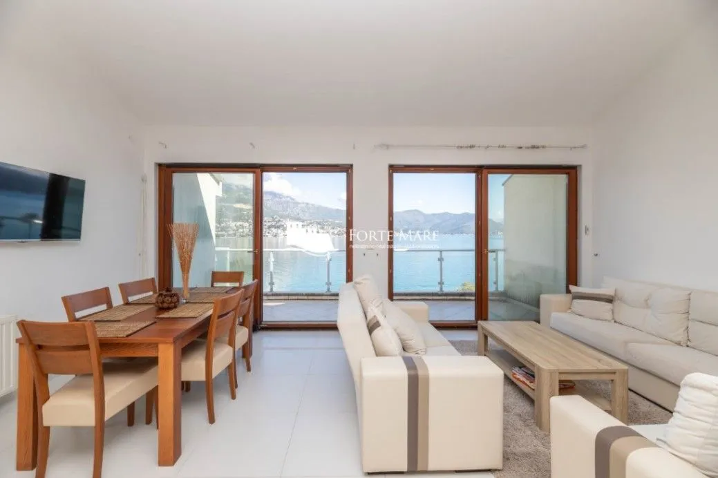 Prodaja, stan, 118m², Njivice, Herceg Novi