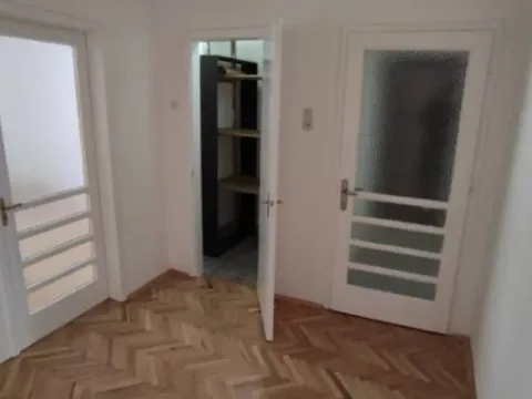 Rent, office space, 100m², Centar, Podgorica - image 3