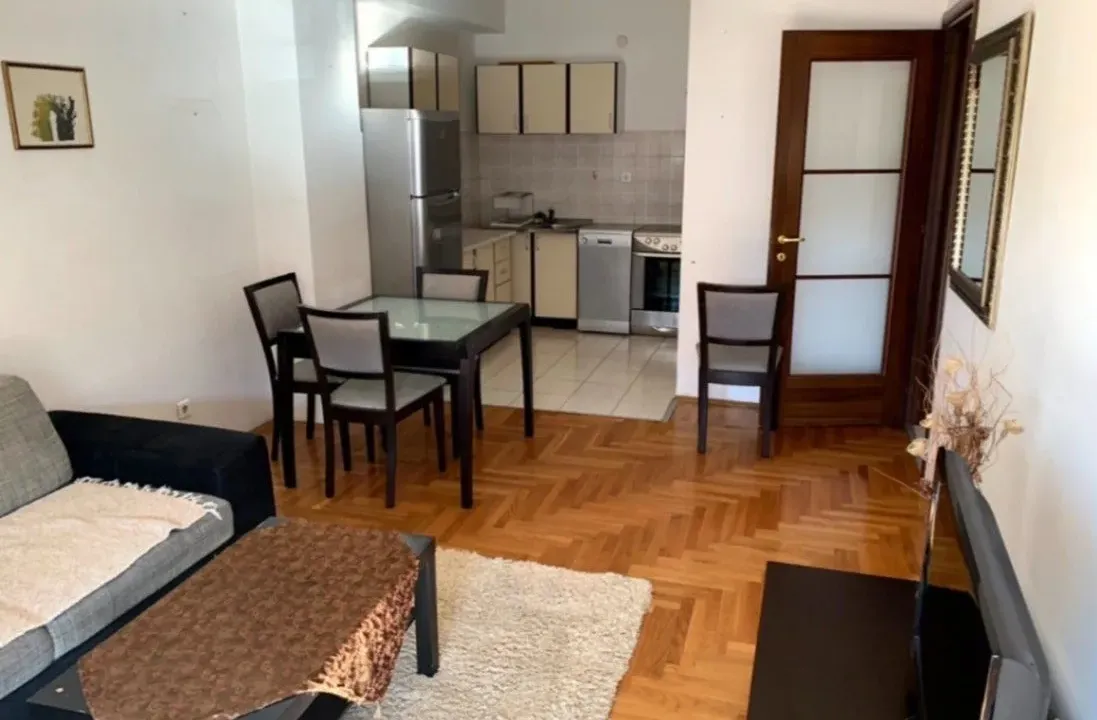 Izdavanje, jednosoban stan, 63m², City Kvart, Podgorica
