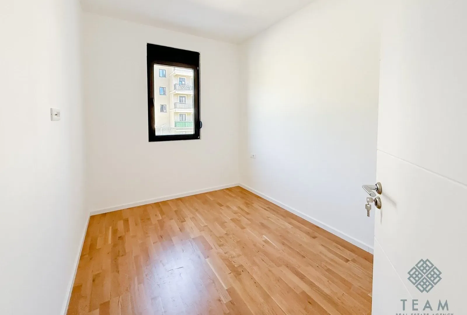 Prodaja, dvosoban stan, 64m², Tološi, Podgorica