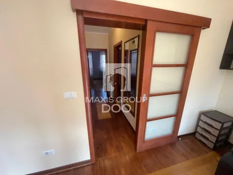 Izdavanje, jednosoban stan, 52m², Vračar Centar, Vračar Sve Podlokacije - image 3