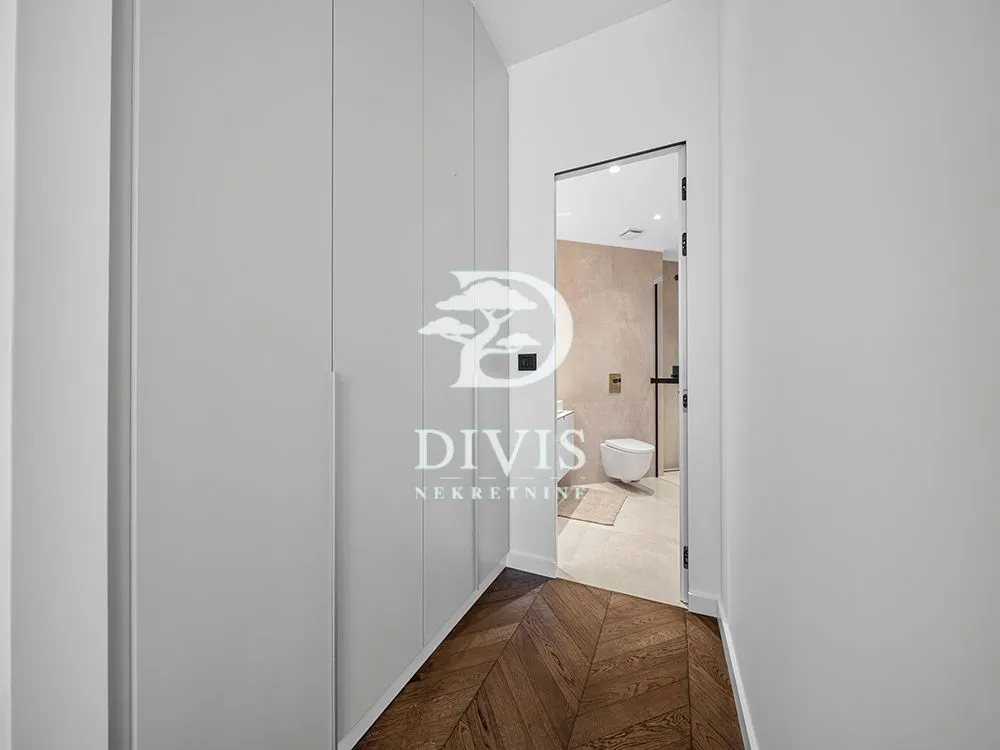 Prodaja, trosoban stan, 82m², Savski Venac, Beograd