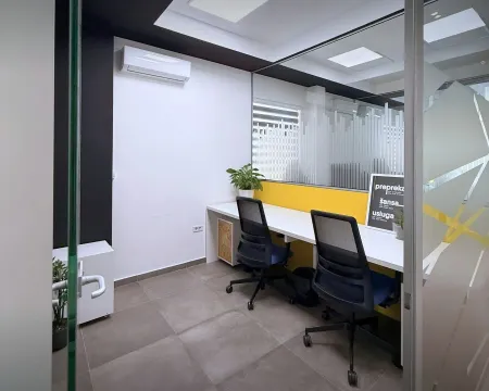 Rent, office space, 11m², City Kvart, Podgorica - image 4