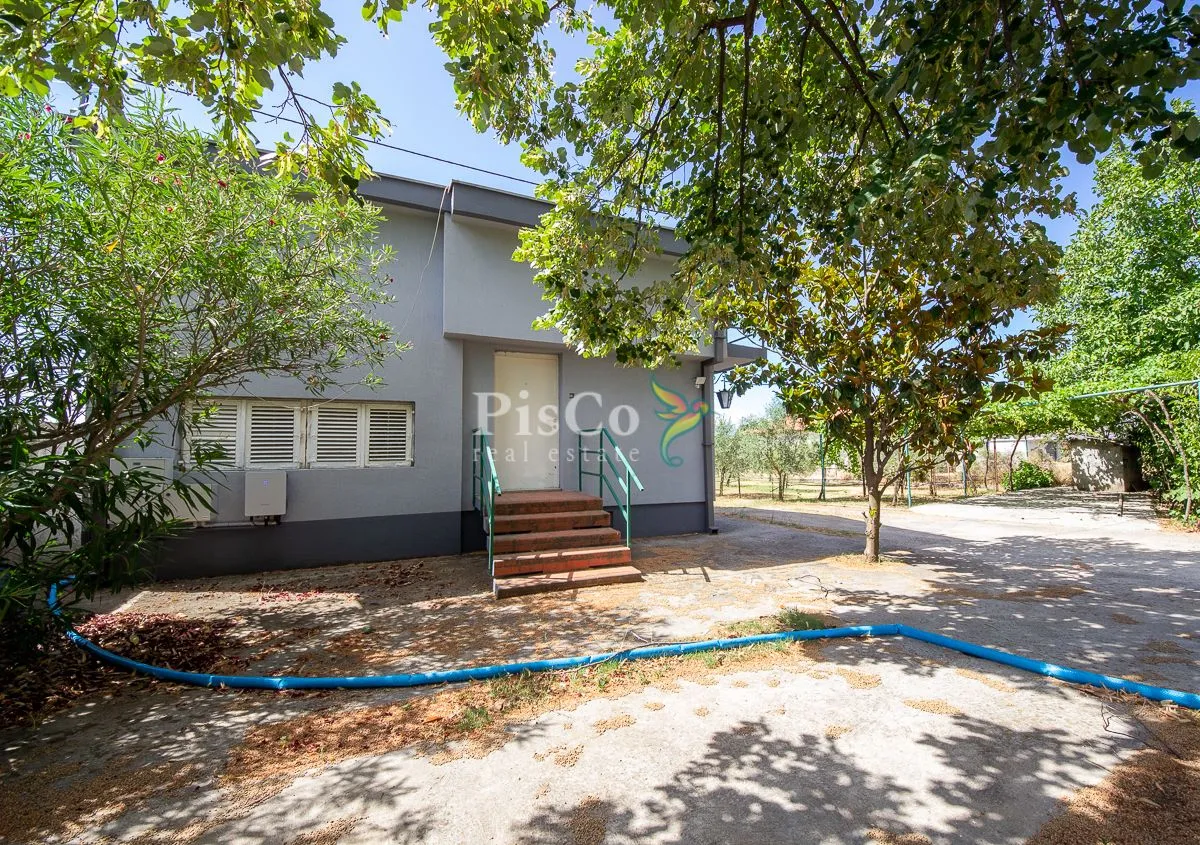 Rent, house, 100m², Zeta, Podgorica