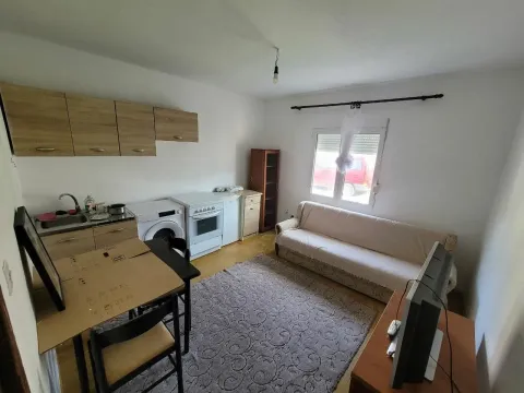 Rent, one bedroom apartment, 30m², Bjeliši, Bar - image 3