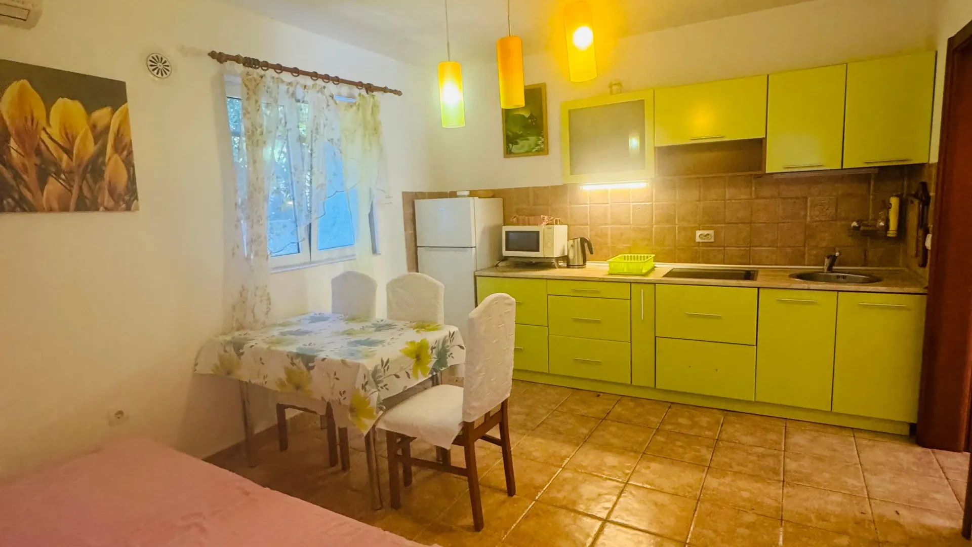 Sale, two bedroom apartment, 52m², Petrovac, Budva