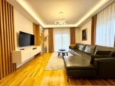 Izdavanje, kuća, 140m², Donja Gorica, Podgorica - image 11