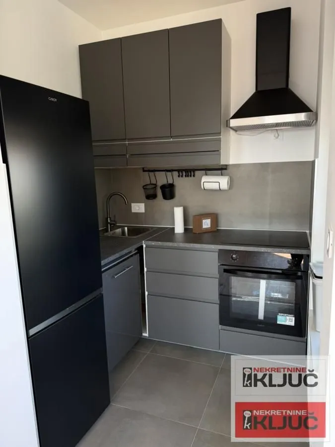 Izdavanje, dvosoban stan, 54m², Liman 4, Novi Sad Sve Podlokacije
