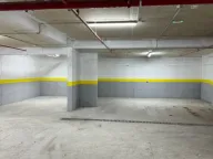 Izdavanje, poslovni prostor, 220m², Stari Aerodrom, Podgorica - image 1