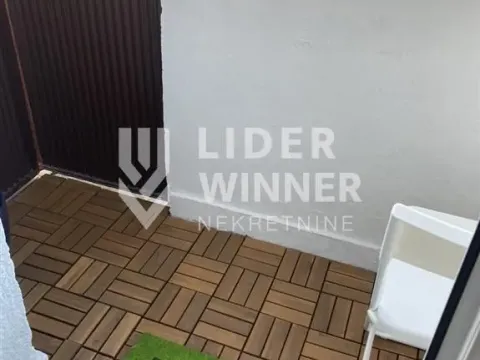 Izdavanje, dvosoban stan, 50m², Kalenić Pijaca, Vračar Sve Podlokacije - image 12