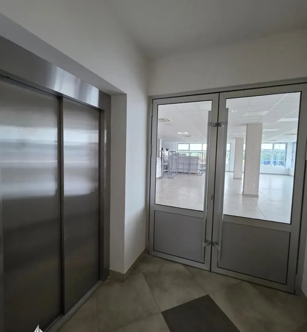 Rent, office space, 400m², Leštane, Grocka