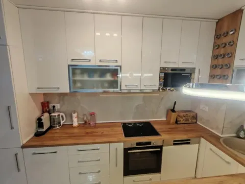 Rent, three bedroom apartment, 65m², Višnjička Banja, Palilula Sve Podlokacije - image 9