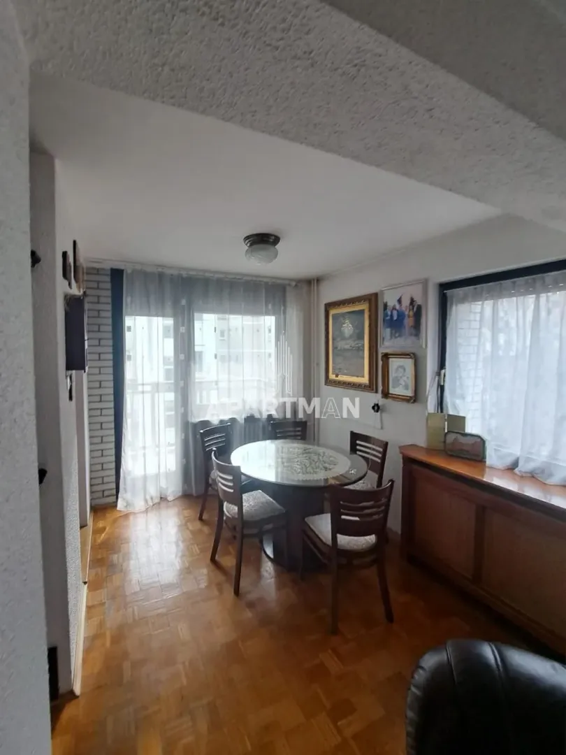 Prodaja, četvorosoban stan, 109m², Vračar Sve Podlokacije, Beograd