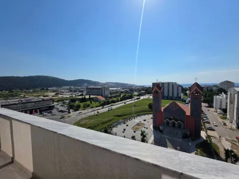 Prodaja, jednosoban stan, 57m², Centar, Bar - image 3