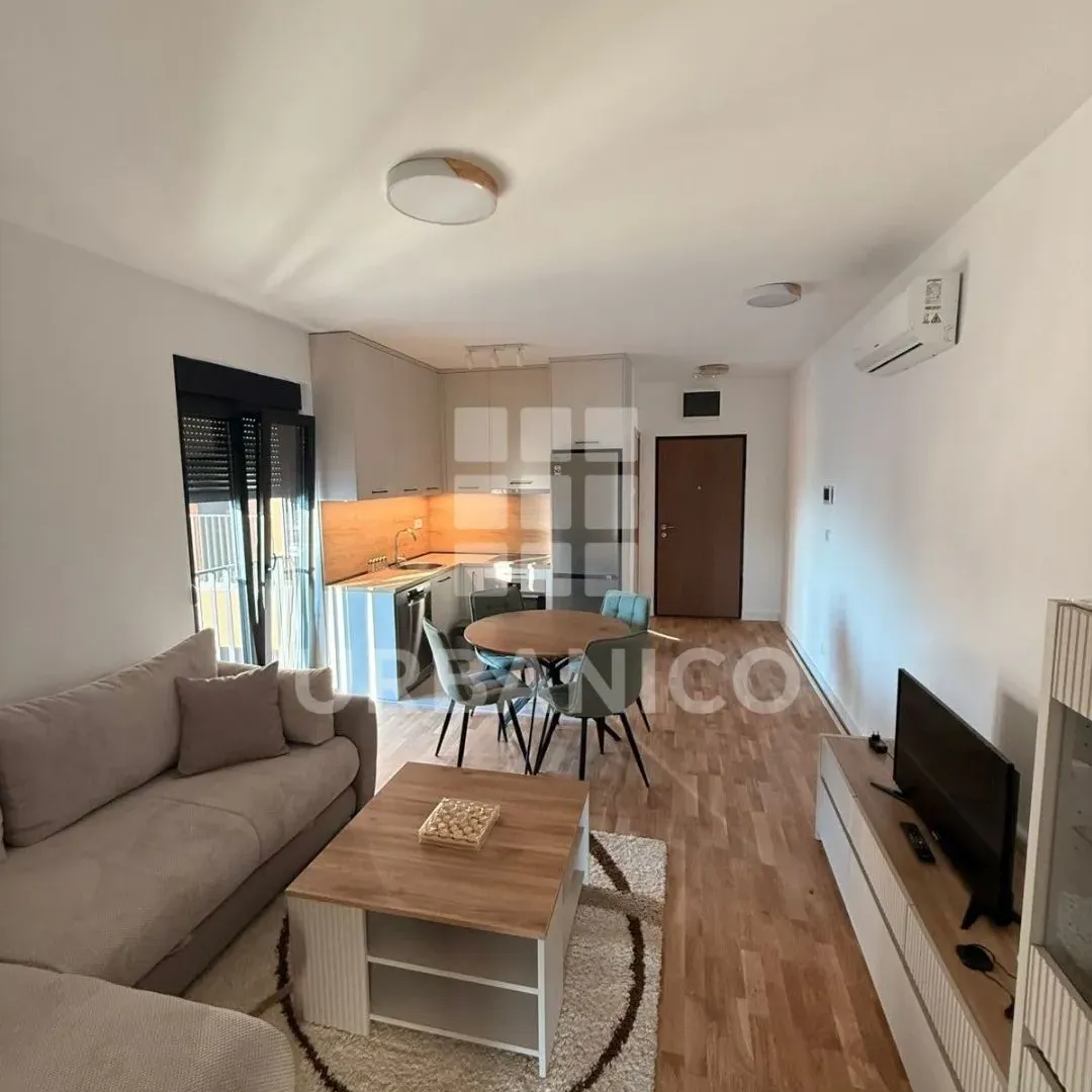 Prodaja, jednosoban stan, 39m², Centar, Cetinje