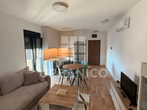 Prodaja, jednosoban stan, 39m², Centar, Cetinje - image 2