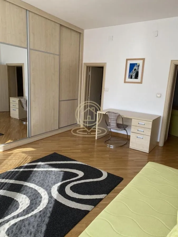Izdavanje, trosoban stan, 92m², Tašmajdan, Palilula Sve Podlokacije