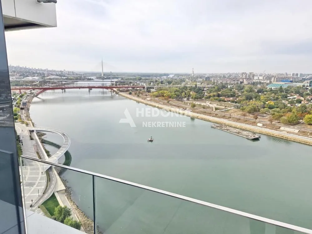 View of the river and the city from the terrace.