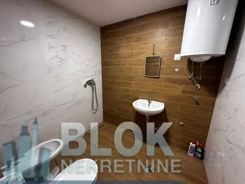 Izdavanje, dvosoban stan, 75m², Ljubović, Podgorica - image 3