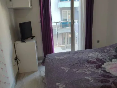 Rent, studio apartment, 27m², Bečići, Budva - image 10