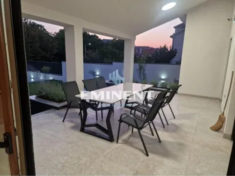 Prodaja, kuća, 113m², Trošarina, Voždovac Sve Podlokacije - image 3