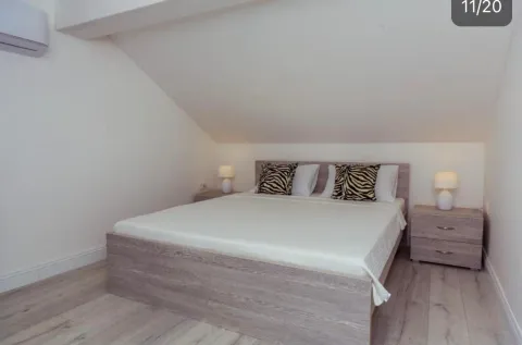 Rent, two bedroom apartment, 70m², Petrovac, Budva - image 8