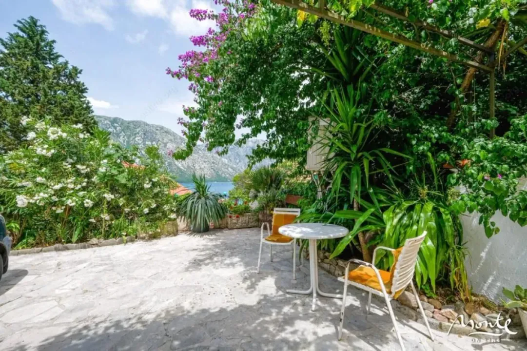 Sale, house, 133m², Stoliv, Kotor