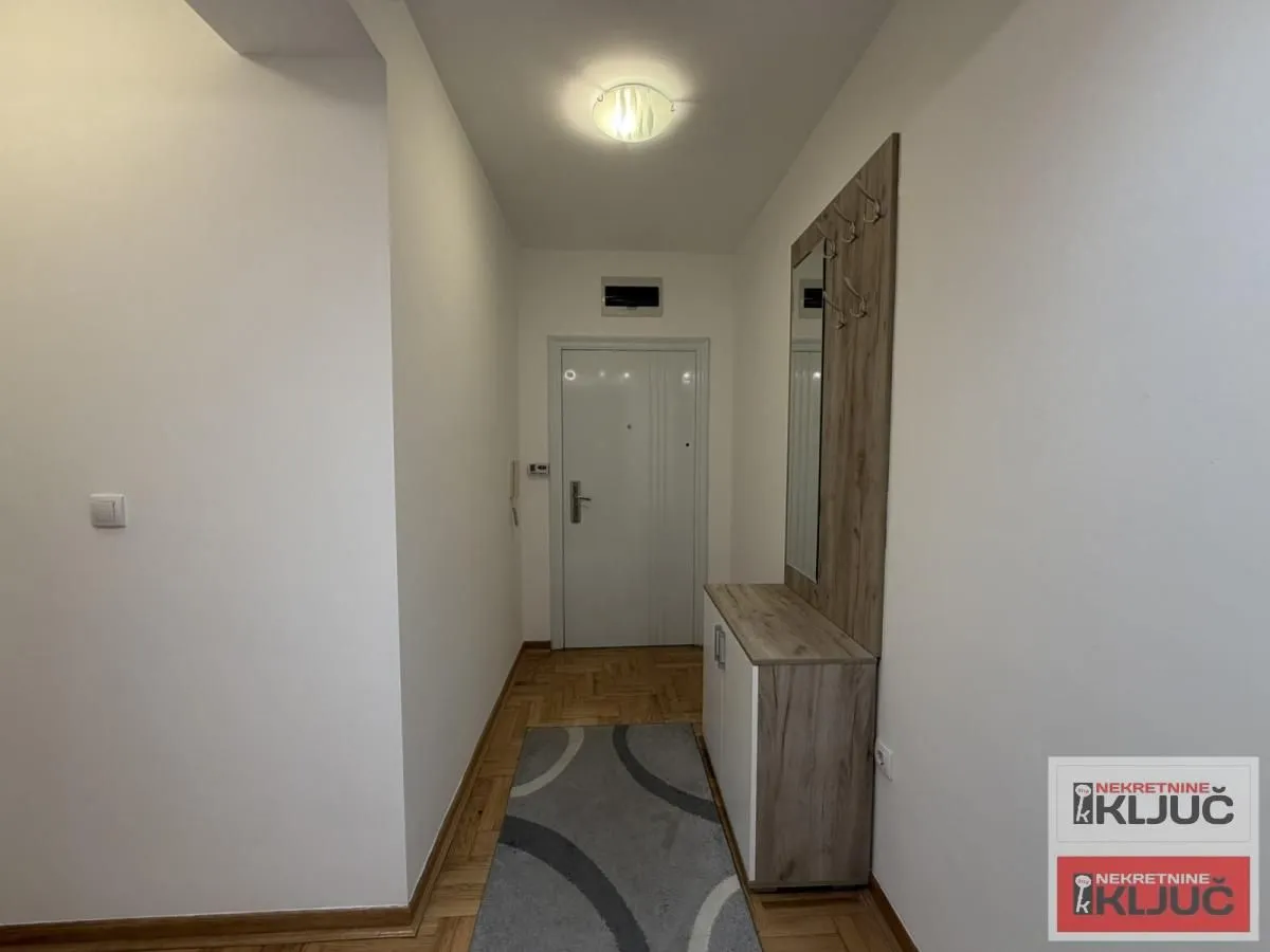 Prodaja, dvosoban stan, 46m², Bulevar patrijarha Pavla, Novi Sad Sve Podlokacije