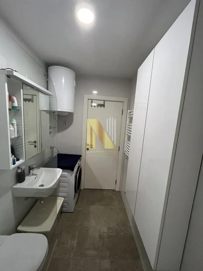 Prodaja, dvosoban stan, 62m², Rotkvarija, Novi Sad Sve Podlokacije